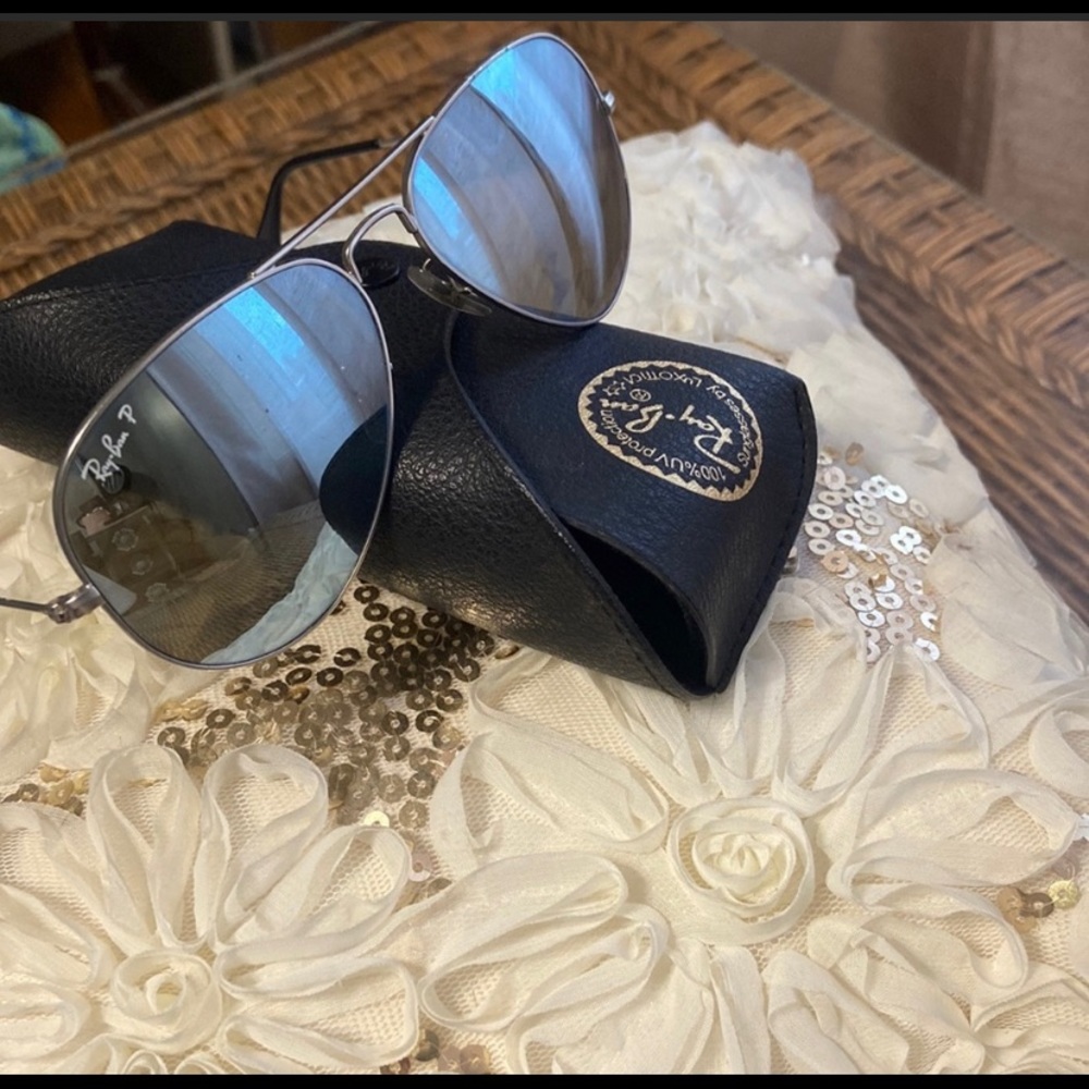 Ray Ban Aviator Polarized mirrored sunglasses